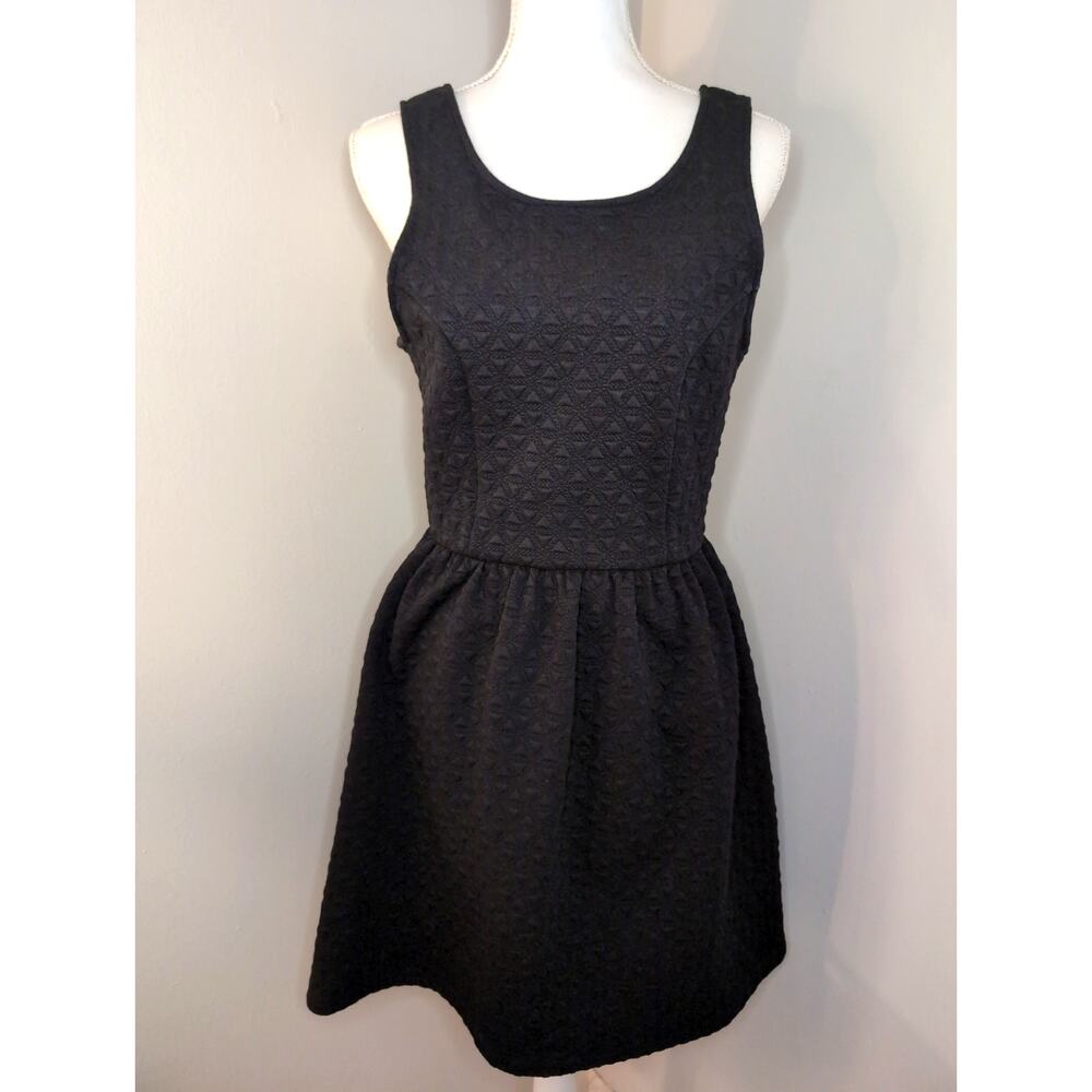 Everly Little Black Dress Large Quilted Fit Flare Sleeveless Cocktail Chic